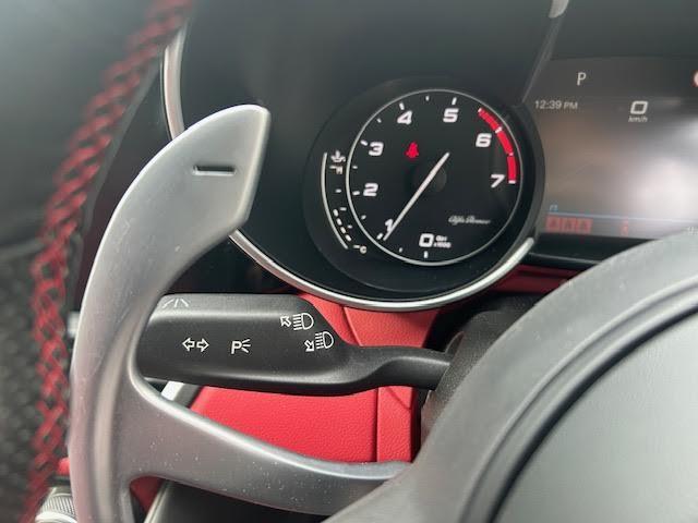 ジュリア ヴェローチェ ワンオーナー/メーカーナビ/harman/kardonプレミアムオーディオシステム/アダプティブクルーズコントロール/レッドスポーツ革シート/ステアリングヒーター/シートヒーター/BSM(26枚目)