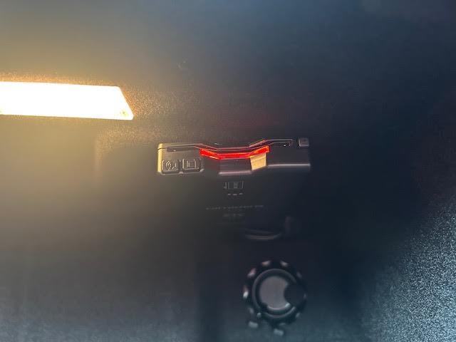 ジュリア ヴェローチェ ワンオーナー/メーカーナビ/harman/kardonプレミアムオーディオシステム/アダプティブクルーズコントロール/レッドスポーツ革シート/ステアリングヒーター/シートヒーター/BSM(28枚目)