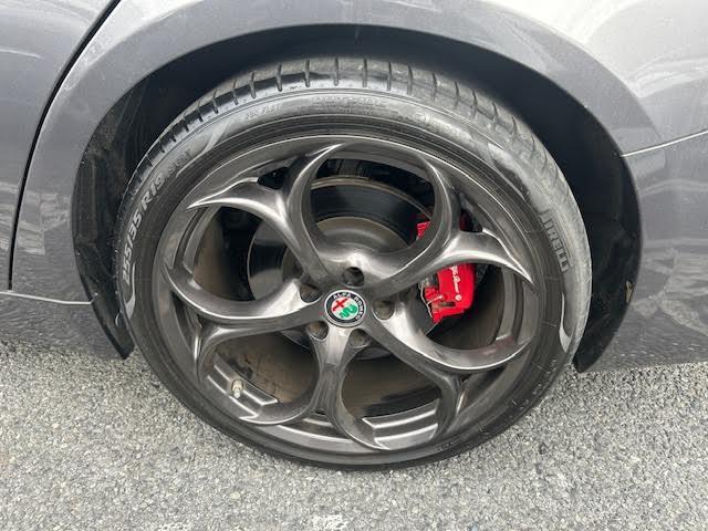 ジュリア ヴェローチェ ワンオーナー/メーカーナビ/harman/kardonプレミアムオーディオシステム/アダプティブクルーズコントロール/レッドスポーツ革シート/ステアリングヒーター/シートヒーター/BSM(31枚目)