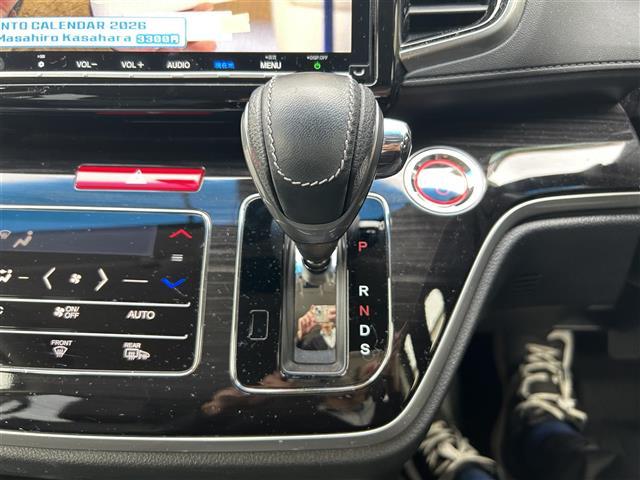 オデッセイハイブリッド ハイブリッドアブソルート・EXホンダセンシング(12枚目)