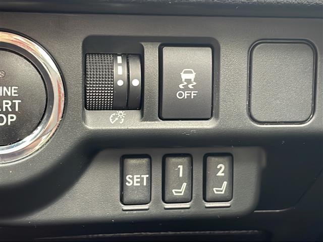 レヴォーグ ２．０ＳＴＩスポーツアイサイト　／純正ディーラーナビ／４ＷＤ／フルセグＴＶ／Ｂｌｕｅｔｏｏｔｈ・ＡＭ・ＦＭ／ＣＤ・ＤＶＤ／アドバンスドパッケージ／ガナドールマフラー／サンルーフ／赤黒レザーシート／運転席シートメモリ（33枚目）