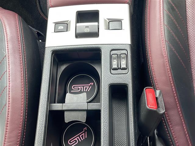 レヴォーグ ２．０ＳＴＩスポーツアイサイト　／純正ディーラーナビ／４ＷＤ／フルセグＴＶ／Ｂｌｕｅｔｏｏｔｈ・ＡＭ・ＦＭ／ＣＤ・ＤＶＤ／アドバンスドパッケージ／ガナドールマフラー／サンルーフ／赤黒レザーシート／運転席シートメモリ（38枚目）