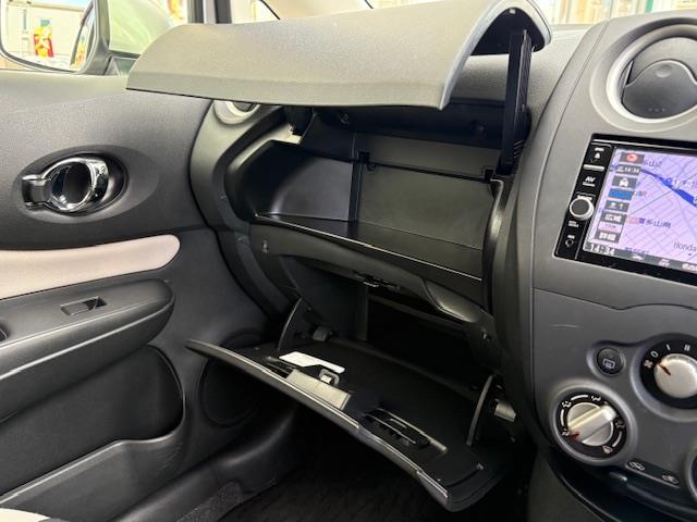 ノート Ｘ　／純正メモリナビ／フルセグＴＶ・Ｂｌｕｅｔｏｏｔｈ・ＣＤ・ＤＶＤ・ＡＭ・ＦＭ／バックカメラ／アラウンドビューモニター／レーンキープアシスト／プリクラッシュセーフティ／電格ウインカーミラー（19枚目）