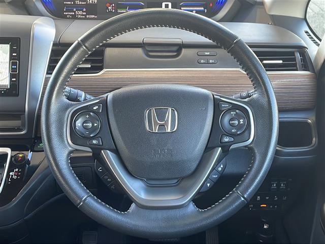 フリードハイブリッド ハイブリッド・クロスターホンダセンシング 禁煙車 ワンオーナー 純正ナビ【VXM-224VFi】 バックカメラ フルセグTV ブルートゥース ホンダセンシング ルーフレール 合皮+ファブリックシート 前席シートヒーター ETC 純フロアマット(5枚目)