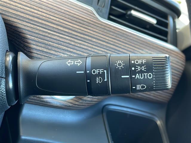 フリードハイブリッド ハイブリッド・クロスターホンダセンシング 禁煙車 ワンオーナー 純正ナビ【VXM-224VFi】 バックカメラ フルセグTV ブルートゥース ホンダセンシング ルーフレール 合皮+ファブリックシート 前席シートヒーター ETC 純フロアマット(26枚目)