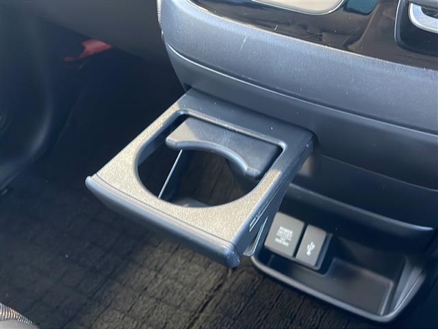 フリードハイブリッド ハイブリッド・クロスターホンダセンシング 禁煙車 ワンオーナー 純正ナビ【VXM-224VFi】 バックカメラ フルセグTV ブルートゥース ホンダセンシング ルーフレール 合皮+ファブリックシート 前席シートヒーター ETC 純フロアマット(37枚目)