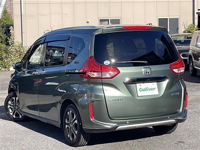 フリードハイブリッド ハイブリッド・クロスターホンダセンシング 禁煙車 ワンオーナー 純正ナビ【VXM-224VFi】 バックカメラ フルセグTV ブルートゥース ホンダセンシング ルーフレール 合皮+ファブリックシート 前席シートヒーター ETC 純フロアマット(41枚目)