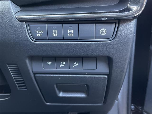MAZDA3ファストバック 20Sプロアクティブ ツーリングセレクション 禁煙車 ワンオーナー 純正ナビ バックカメラ フルセグTV ブルートゥース ETC 前後ドライブレコーダー ヘッドアップディスプレイ 運転席パワーシート 前席シートヒーター レーンキープアシスト(17枚目)