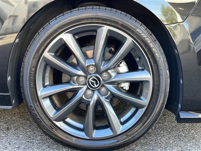 MAZDA3ファストバック 20Sプロアクティブ ツーリングセレクション 禁煙車 ワンオーナー 純正ナビ バックカメラ フルセグTV ブルートゥース ETC 前後ドライブレコーダー ヘッドアップディスプレイ 運転席パワーシート 前席シートヒーター レーンキープアシスト(18枚目)