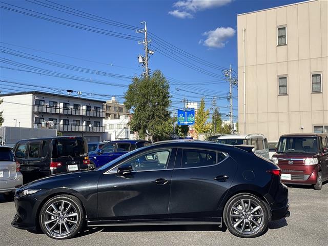 MAZDA3ファストバック 20Sプロアクティブ ツーリングセレクション 禁煙車 ワンオーナー 純正ナビ バックカメラ フルセグTV ブルートゥース ETC 前後ドライブレコーダー ヘッドアップディスプレイ 運転席パワーシート 前席シートヒーター レーンキープアシスト(19枚目)