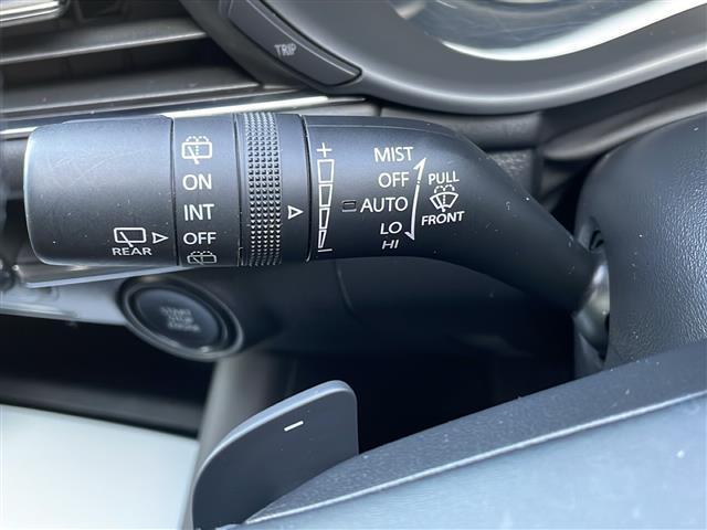 MAZDA3ファストバック 20Sプロアクティブ ツーリングセレクション 禁煙車 ワンオーナー 純正ナビ バックカメラ フルセグTV ブルートゥース ETC 前後ドライブレコーダー ヘッドアップディスプレイ 運転席パワーシート 前席シートヒーター レーンキープアシスト(30枚目)