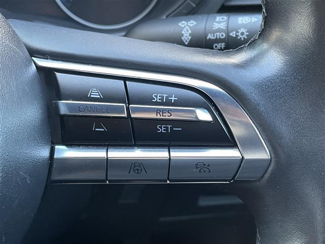 MAZDA3ファストバック 20Sプロアクティブ ツーリングセレクション 禁煙車 ワンオーナー 純正ナビ バックカメラ フルセグTV ブルートゥース ETC 前後ドライブレコーダー ヘッドアップディスプレイ 運転席パワーシート 前席シートヒーター レーンキープアシスト(33枚目)