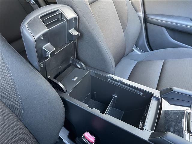 MAZDA3ファストバック 20Sプロアクティブ ツーリングセレクション 禁煙車 ワンオーナー 純正ナビ バックカメラ フルセグTV ブルートゥース ETC 前後ドライブレコーダー ヘッドアップディスプレイ 運転席パワーシート 前席シートヒーター レーンキープアシスト(38枚目)
