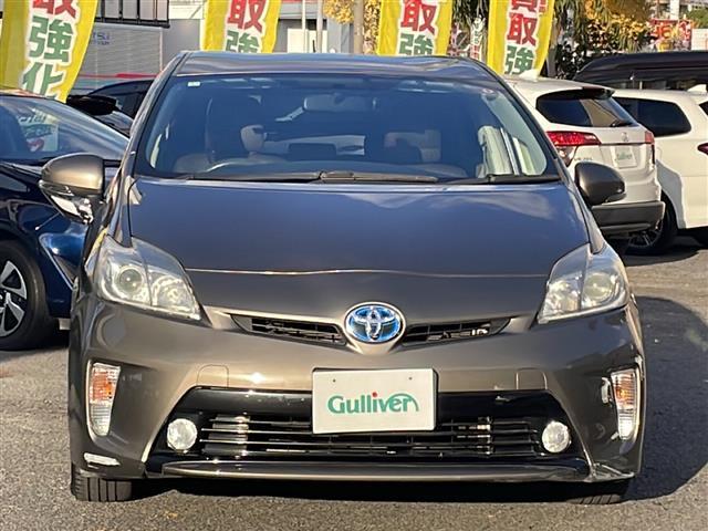 プリウス Ｓマイコーデ　禁煙車　保証書　取扱説明書　記録簿　ステアリングスイッチ　ワンオーナー　純正フロアマット　純正ドアバイザー　電格格納ミラー　ＩＳＯＦＩＸ　盗難防止システム　衝突安全ボディー　バックカメラ（16枚目）