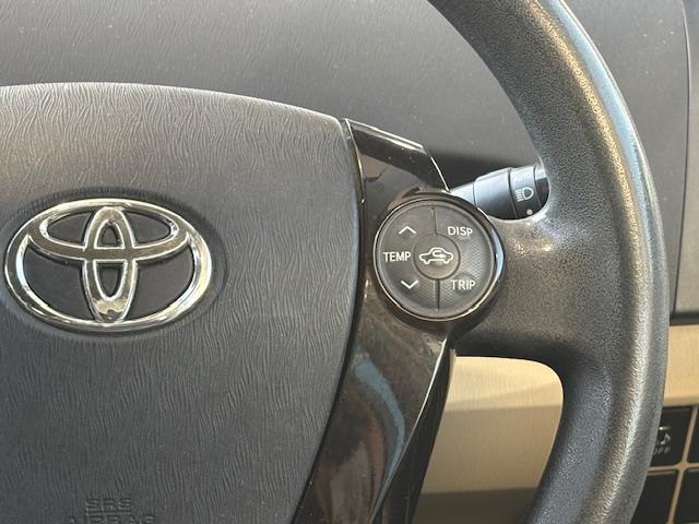 プリウス Ｓマイコーデ　禁煙車　保証書　取扱説明書　記録簿　ステアリングスイッチ　ワンオーナー　純正フロアマット　純正ドアバイザー　電格格納ミラー　ＩＳＯＦＩＸ　盗難防止システム　衝突安全ボディー　バックカメラ（24枚目）