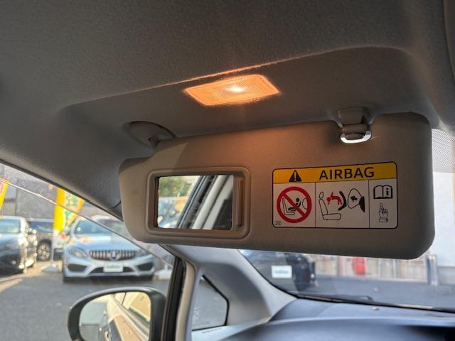 プリウス Ｓマイコーデ　禁煙車　保証書　取扱説明書　記録簿　ステアリングスイッチ　ワンオーナー　純正フロアマット　純正ドアバイザー　電格格納ミラー　ＩＳＯＦＩＸ　盗難防止システム　衝突安全ボディー　バックカメラ（31枚目）
