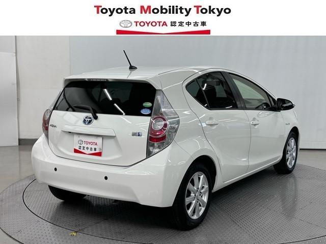 アクア Ｇ　６．３万ｋｍ　加速抑制装置　ＳＤワンセグナビ　バックモニタ　スマートキー　前後ドラレコ　シートヒーター　純正アルミホイール　横滑り防止　電動格納ミラー　オートエアコン　ＢＴ接続　点検記録簿　ＥＴＣ（2枚目）