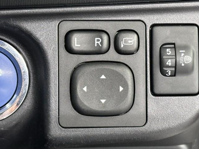 アクア Ｇ　６．３万ｋｍ　加速抑制装置　ＳＤワンセグナビ　バックモニタ　スマートキー　前後ドラレコ　シートヒーター　純正アルミホイール　横滑り防止　電動格納ミラー　オートエアコン　ＢＴ接続　点検記録簿　ＥＴＣ（14枚目）