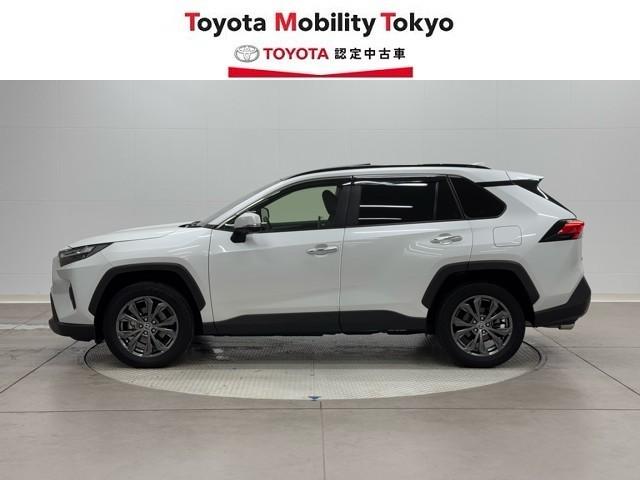ＲＡＶ４ ハイブリッドＧ　衝突被害軽減装置　ドライブレコーダ　パノラマサンルーフ　ＡＣ１００Ｖ電源　ワンオーナ－　バックモニター　整備記録簿　寒冷地仕様　地デジＴＶ　ＬＥＤヘッドライト　スマキー　電動シ－ト　ＡＷＤ　ＴＶナビ（3枚目）