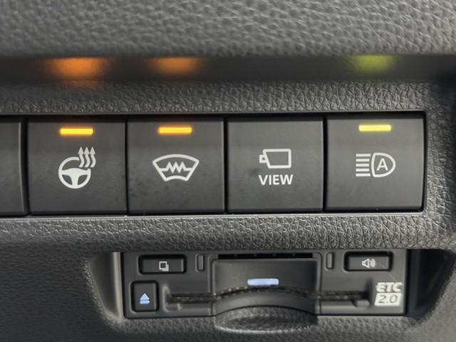 ＲＡＶ４ ハイブリッドＧ　衝突被害軽減装置　ドライブレコーダ　パノラマサンルーフ　ＡＣ１００Ｖ電源　ワンオーナ－　バックモニター　整備記録簿　寒冷地仕様　地デジＴＶ　ＬＥＤヘッドライト　スマキー　電動シ－ト　ＡＷＤ　ＴＶナビ（12枚目）