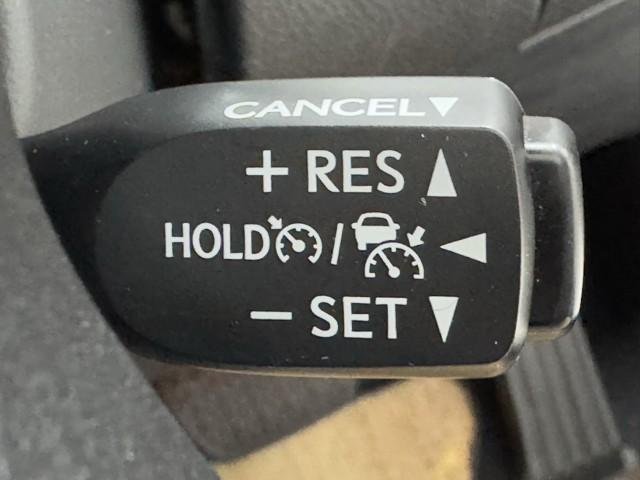 クラウンハイブリッド ロイヤルサルーン　点検記録簿　１オーナー車　フルセグテレビ　Ｂカメラ　ＬＥＤヘッドランプ　ＤＶＤ再生機能　盗難防止システム　スマキー　オートクルーズコントロール　電動パワーシート　ＥＳＣ　ＥＴＣ付き　アイスト　エアコン（10枚目）