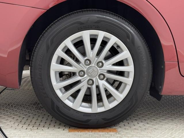 クラウンハイブリッド ロイヤルサルーン　点検記録簿　１オーナー車　フルセグテレビ　Ｂカメラ　ＬＥＤヘッドランプ　ＤＶＤ再生機能　盗難防止システム　スマキー　オートクルーズコントロール　電動パワーシート　ＥＳＣ　ＥＴＣ付き　アイスト　エアコン（19枚目）