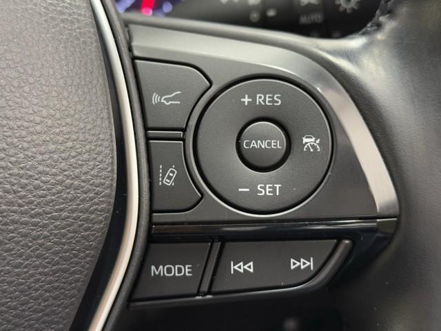 クラウンハイブリッド Ｇ　本革シート　アルミ　ＬＥＤヘッド　キーフリー　記録簿　アイドリングストップ　横滑り防止機能　ＤＶＤ　ＥＴＣ　オートエアコン　ＡＵＸ　ＡＢＳ　メモリナビ　盗難防止装置　エアバッグ　ＡＣ１００Ｖ　ドラレコ（12枚目）