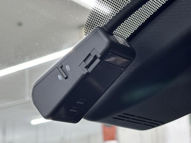 C-HR S-T LEDパッケージ ESC ドラレコ付き LEDヘッドライト スマートキー イモビライザー カーテンエアバック 衝突軽減システム メモリナビ エアコン ミュージックプレイヤー接続可 ETC 記録簿 DVD エアバッグ(13枚目)