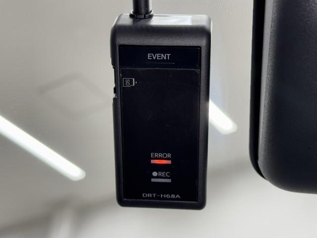 アクア Z LEDヘッドライト スマートキー 100V電源 イモビライザー アルミホイール ドライブレコーダー オートクルーズコントロール 点検記録簿 フルセグTV エアコン ESC ナビ&TV ETC キーレス(7枚目)