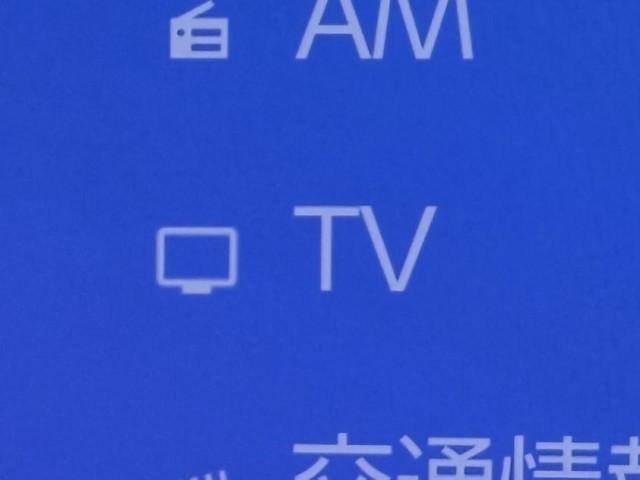クラウンクロスオーバー Ｇアドバンスド　衝突軽減装置　フルセグテレビ　クルコン　横滑防止装置　ドライブレコーダー　ＬＥＤヘッドライト　記録簿　Ｂカメラ　Ｐシート　ＥＴＣ　オートエアコン　ＡＣ１００Ｖ電源　ＡＵＸ　エアバッグ　４ＷＤ　キーレス（6枚目）
