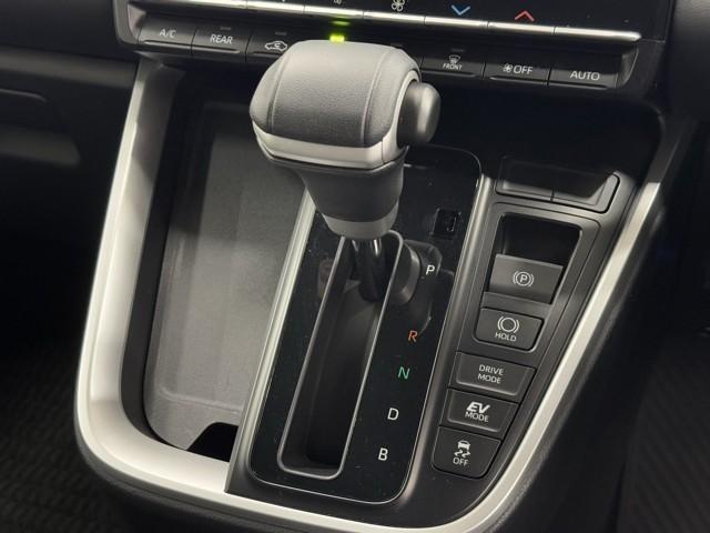 ノア ハイブリッドＳ－Ｇ　両電動ドア　衝突回避ブレーキ　ダブルエアコン　イモビ　クルコン　バックガイドモニター　横滑り防止装置　ＬＥＤヘッドライト　ドライブレコーダー　キーレス　スマートキー　３列シート　アイドリングストップ（11枚目）