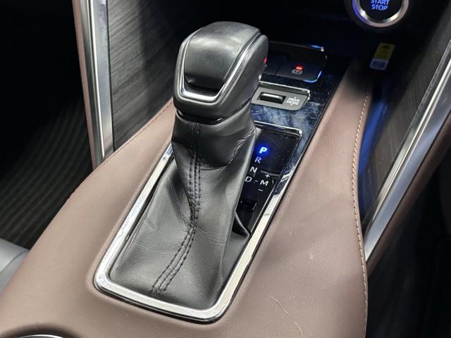 ハリアー G 衝突回避ブレーキ AUX接続 セキュリティーアラーム AAC バックモニタ- 記録簿有 エアロ 1オーナ 横滑防止装置 LEDランプ スマキー キーフリー AW ETC車載器 PS パワーウインドウ(9枚目)