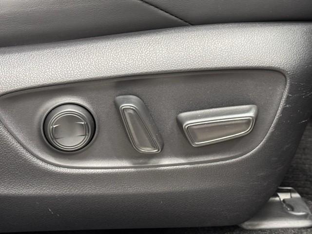 ハリアー G 衝突回避ブレーキ AUX接続 セキュリティーアラーム AAC バックモニタ- 記録簿有 エアロ 1オーナ 横滑防止装置 LEDランプ スマキー キーフリー AW ETC車載器 PS パワーウインドウ(12枚目)