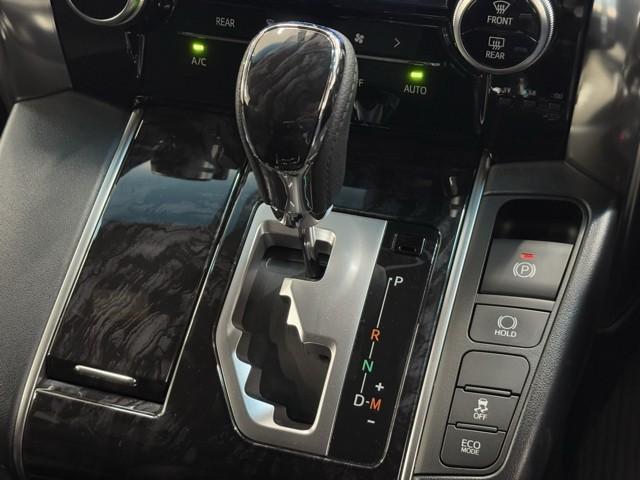 アルファード ２．５Ｓ　タイプゴールド　イモビ　バックモニタ－　ＬＥＤランプ　ＷＳＲ　リアオートエアコン　点検記録簿　ドライブレコーダ　エアコン　ＤＶＤプレーヤー　横滑防止装置　ＡＣ１００Ｖ電源　アルミ　パワーウィンドウ　ＡＢＳ　キーレス（11枚目）