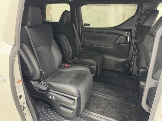 アルファード ２．５Ｓ　タイプゴールド　イモビ　バックモニタ－　ＬＥＤランプ　ＷＳＲ　リアオートエアコン　点検記録簿　ドライブレコーダ　エアコン　ＤＶＤプレーヤー　横滑防止装置　ＡＣ１００Ｖ電源　アルミ　パワーウィンドウ　ＡＢＳ　キーレス（16枚目）