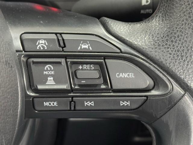 シエンタ Ｇ　７人乗　１オーナー　ＤＡＴＣ契約ナビ　内臓ドラレコ　クルーズＣ　盗難防止システム　両側パワスラ　ＬＥＤ　バックガイドモニター　ドライブレコーダー　オートＡ／Ｃ　ＥＴＣ　３列シート　スマートキー　ＢＳＭ（11枚目）