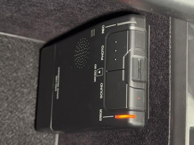 クラウンハイブリッド ロイヤルサルーン　点検記録簿　ＴＣフルセグナビ　Ｂカメラ　ＬＥＤライト　ＤＶＤ再生　盗難防止システム　スマキー　オートクルーズコントロール　パワーシートヒーター　ＥＴＣ　アイスト　アルミホイール　カーテンエアバッグ（10枚目）