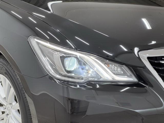 クラウンハイブリッド ロイヤルサルーン　点検記録簿　ＴＣフルセグナビ　Ｂカメラ　ＬＥＤライト　ＤＶＤ再生　盗難防止システム　スマキー　オートクルーズコントロール　パワーシートヒーター　ＥＴＣ　アイスト　アルミホイール　カーテンエアバッグ（19枚目）