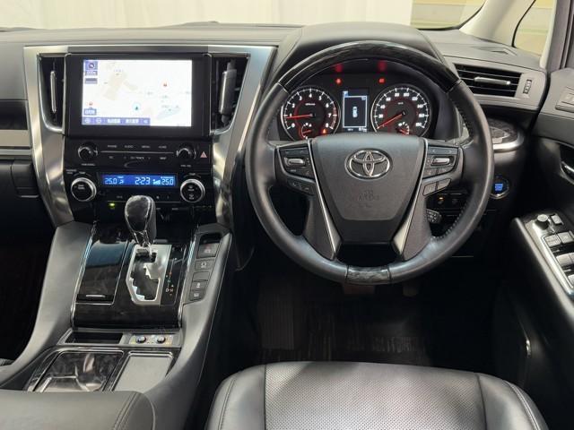 アルファード ２．５Ｓ　Ｃパッケージ　両電動ドア　Ｂモニタ　地デジ　１オーナー　エアロ　定期点検記録簿　リアオートエアコン　ナビテレビ　横滑り防止　クルコン　ＡＣ１００Ｖ電源　セキュリティ　ＥＴＣ車載器　ＬＥＤヘッドライト　スマートキー（4枚目）