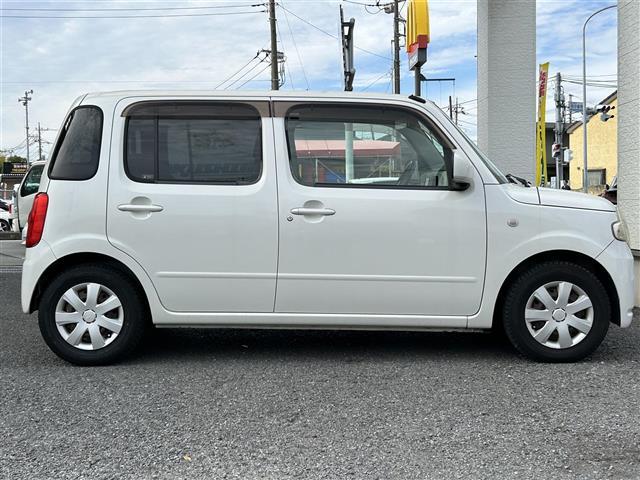 ミラココア ココアL ・社外ナビ(ワンセグテレビ/CD)・ETC・リモコンキー・スペアキー×1・ハロゲンヘッドライト・電動格納ミラー・純正ドアバイザー・フロアマット・取扱説明書(7枚目)