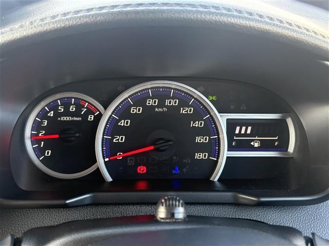 トール カスタムＧ　ターボ　ＳＡＩＩＩ　純正ナビフルセグＴＶ　ＤＶＤ　ＢＴ　ＨＤＭＩ　バックカメラ　ＥＴＣ　ドライブレコーダー　両側パワースライドドア　クルーズコントロール　スマートキー×２　オートライト　ＨＩＤヘットライト　フォグライト（18枚目）