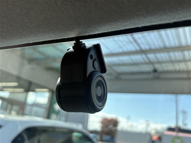 トール カスタムＧ　ターボ　ＳＡＩＩＩ　純正ナビフルセグＴＶ　ＤＶＤ　ＢＴ　ＨＤＭＩ　バックカメラ　ＥＴＣ　ドライブレコーダー　両側パワースライドドア　クルーズコントロール　スマートキー×２　オートライト　ＨＩＤヘットライト　フォグライト（29枚目）