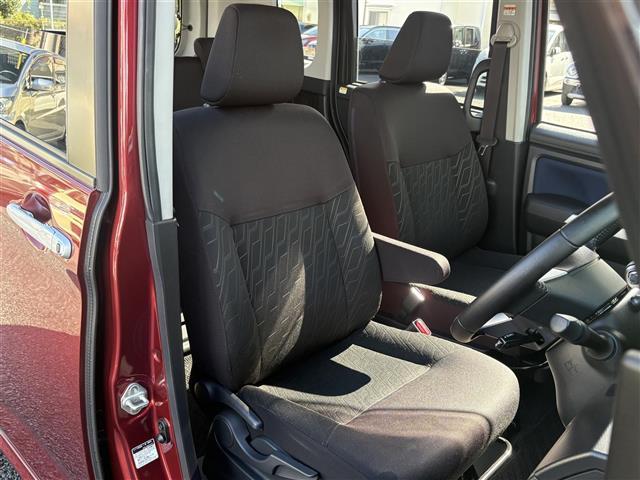 トール カスタムＧ　ターボ　ＳＡＩＩＩ　純正ナビフルセグＴＶ　ＤＶＤ　ＢＴ　ＨＤＭＩ　バックカメラ　ＥＴＣ　ドライブレコーダー　両側パワースライドドア　クルーズコントロール　スマートキー×２　オートライト　ＨＩＤヘットライト　フォグライト（32枚目）