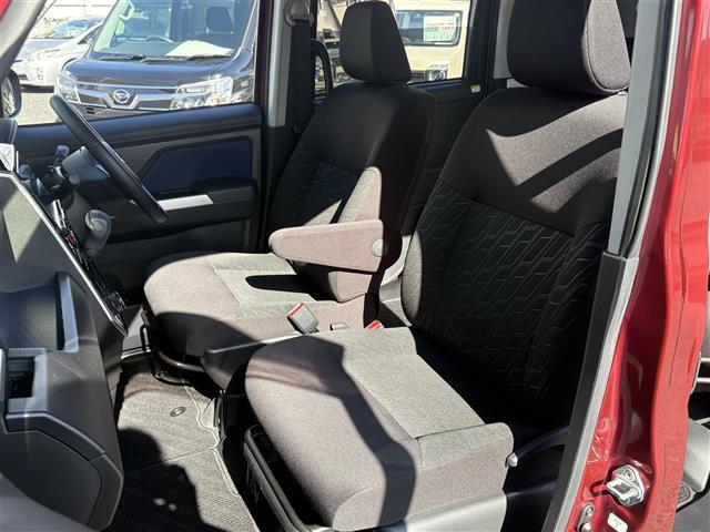 トール カスタムＧ　ターボ　ＳＡＩＩＩ　純正ナビフルセグＴＶ　ＤＶＤ　ＢＴ　ＨＤＭＩ　バックカメラ　ＥＴＣ　ドライブレコーダー　両側パワースライドドア　クルーズコントロール　スマートキー×２　オートライト　ＨＩＤヘットライト　フォグライト（41枚目）