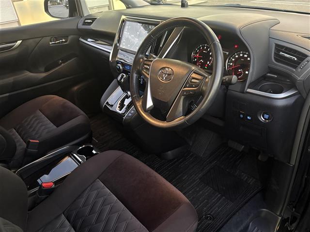 アルファード ２．５Ｓ　ワンオーナー　ディーラー点検記録Ｒ２：３：４：６年　モデリスタエアロ　社外１７インチアルミ　社外１８インチアルミ車載　純正ナビフルセグＴＶ　ＤＶＤ　ＢＴ　ＳＤ　バックカメラ　ドラレコ　ＥＴＣ２．０（17枚目）