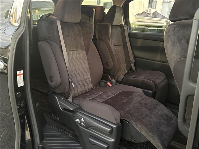 アルファード ２．５Ｓ　ワンオーナー　ディーラー点検記録Ｒ２：３：４：６年　モデリスタエアロ　社外１７インチアルミ　社外１８インチアルミ車載　純正ナビフルセグＴＶ　ＤＶＤ　ＢＴ　ＳＤ　バックカメラ　ドラレコ　ＥＴＣ２．０（19枚目）