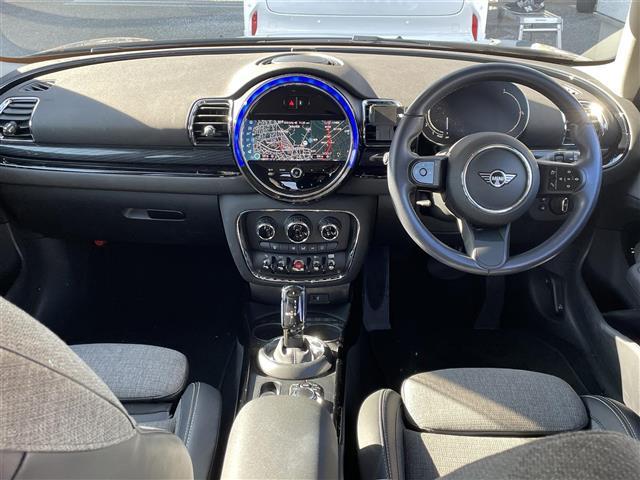 ＭＩＮＩ クーパーＳＤ　クラブマン　・整備記録簿（Ｒ５－Ｒ７）・純正ナビ（ＡＭ／ＦＭ／ＢＴ）・バックカメラ・純正ドライブレコーダー（前後）・ＥＴＣ２．０・ステアリングリモコン・インテリジェントセーフティ（41枚目）