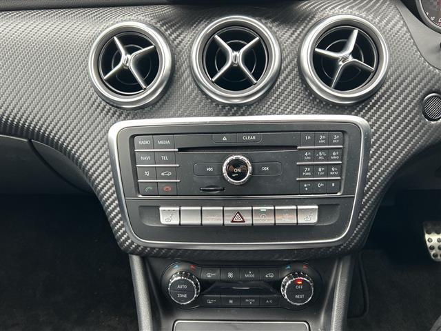 Aクラス A180 スポーツ レーダーセーフティPKG ナビTV DVD BT バックカメラ ETC2.0 赤ステッチ黒ハーフレザーシート シートヒーター カーボン調インパネ スポーツサスペンション 純正18インチアルミ BSM(17枚目)