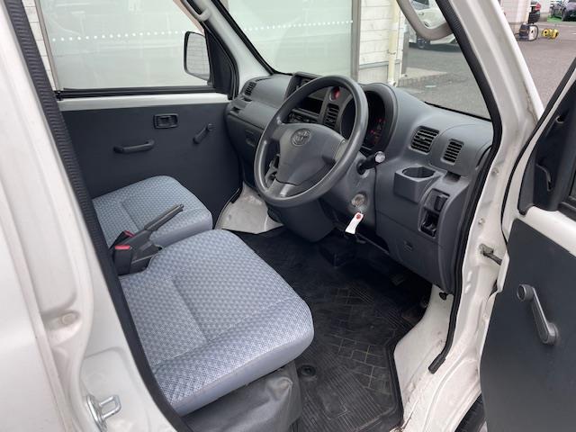 ピクシスバン スペシャル　ワンオーナー　ＡＭ／ＦＭラジオ　ドアバイザー　スライドドア　スペアキー×２　純正フロアマット　パワーステアリング　ＡＢＳ（13枚目）