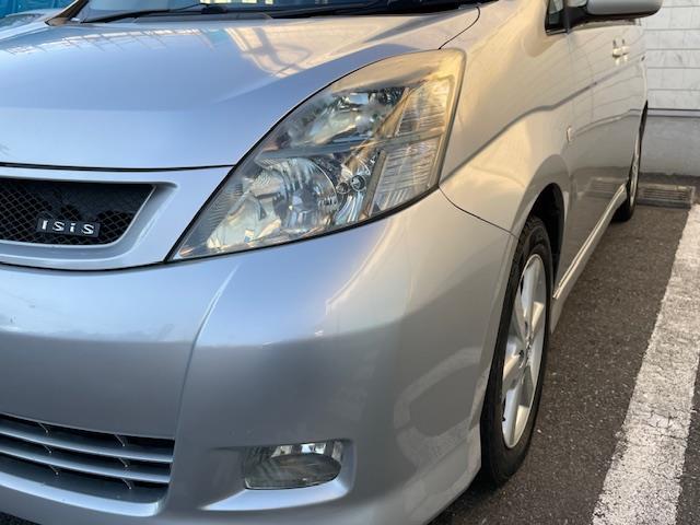 アイシス プラタナ　社外ナビ【ＤＴＶ／ＣＤ／ＤＶＤ／ＳＤ／ＳＤ　ＲＥＣ／ＢＴ】片側パワースライドドア　社外後部座席モニター　バックカメラ　ＥＴＣ　リモコンキー　スペアキー　純正フロアマット　社外グリル※純正グリル車載（10枚目）